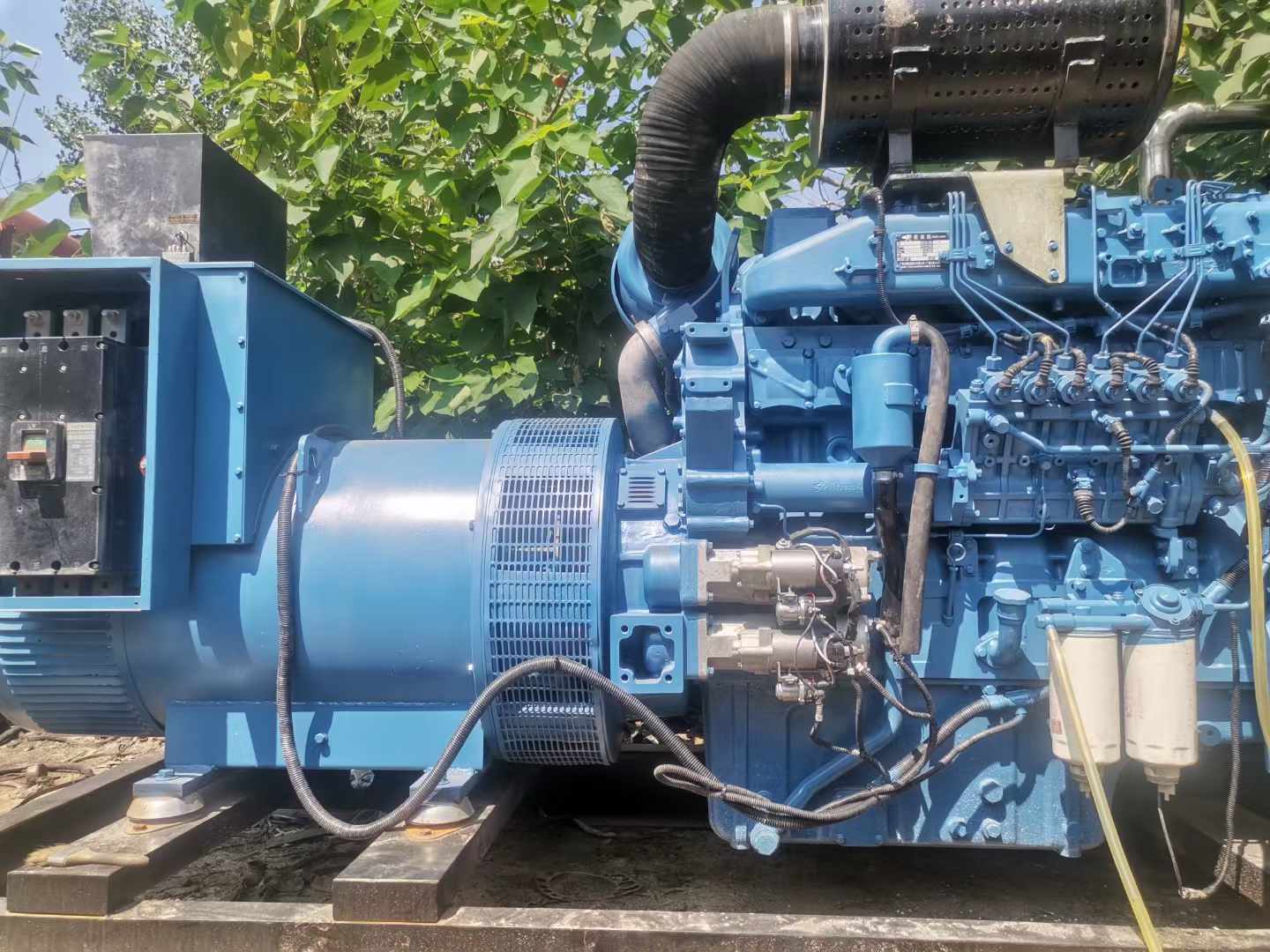 鹿寨详细说明降低 800kW 柴油发电机输出电流波动的方法