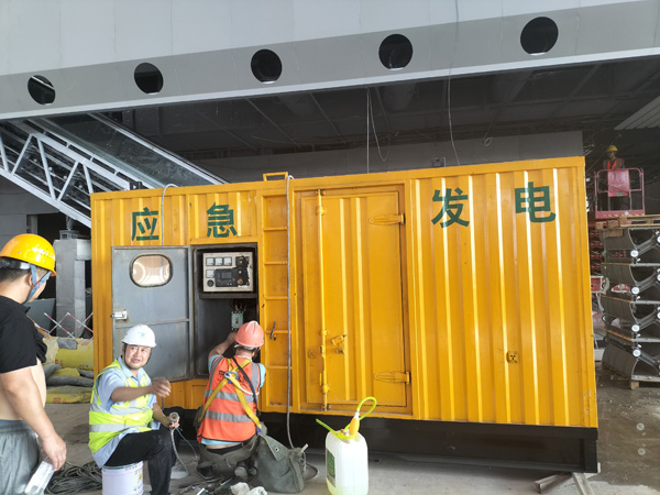 鹿寨怎样判断空气滤清器是否需要更换？